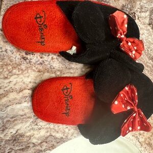 Minnie Mouse slippers